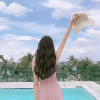 <b>女生背影图片唯美长发2019最新 文艺女生朋友圈背</b>