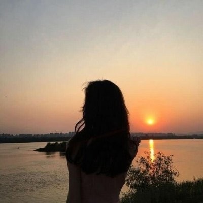2019猪年情侣微信头像一男一女 猪年喜庆