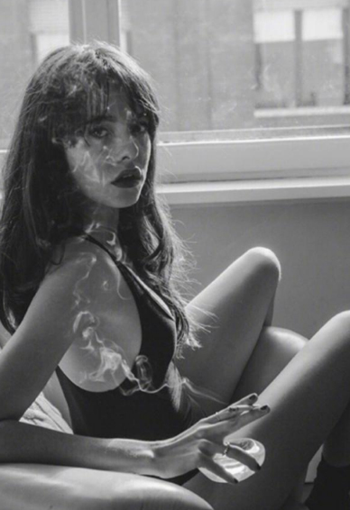 手机壁纸情侣版欧美性感风 手机壁纸情侣